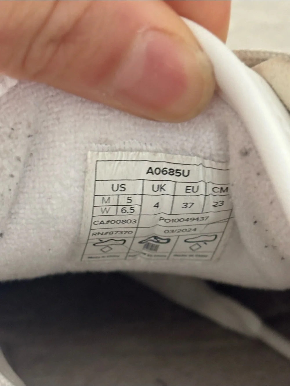 ALO Recovery Mode Sneaker (6.5)